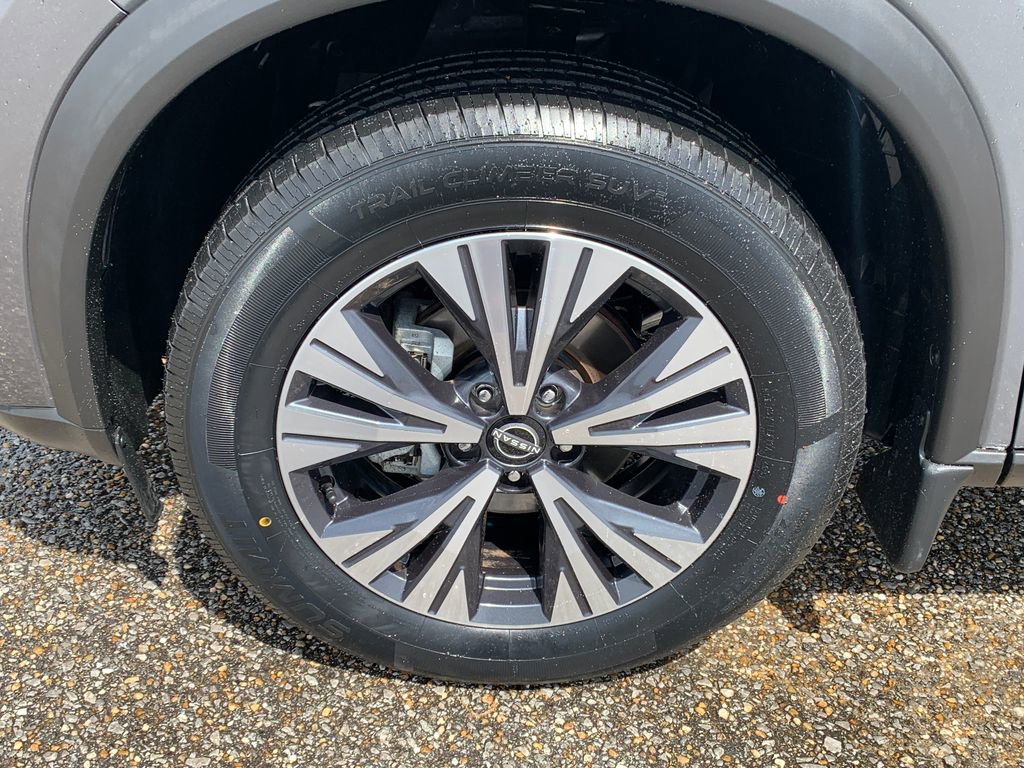 Used 2023 Nissan Rogue SV image 8