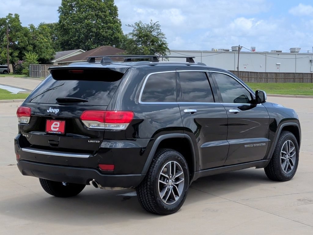 Used 2017 Jeep Grand Cherokee Limited AWD/4WD image 8
