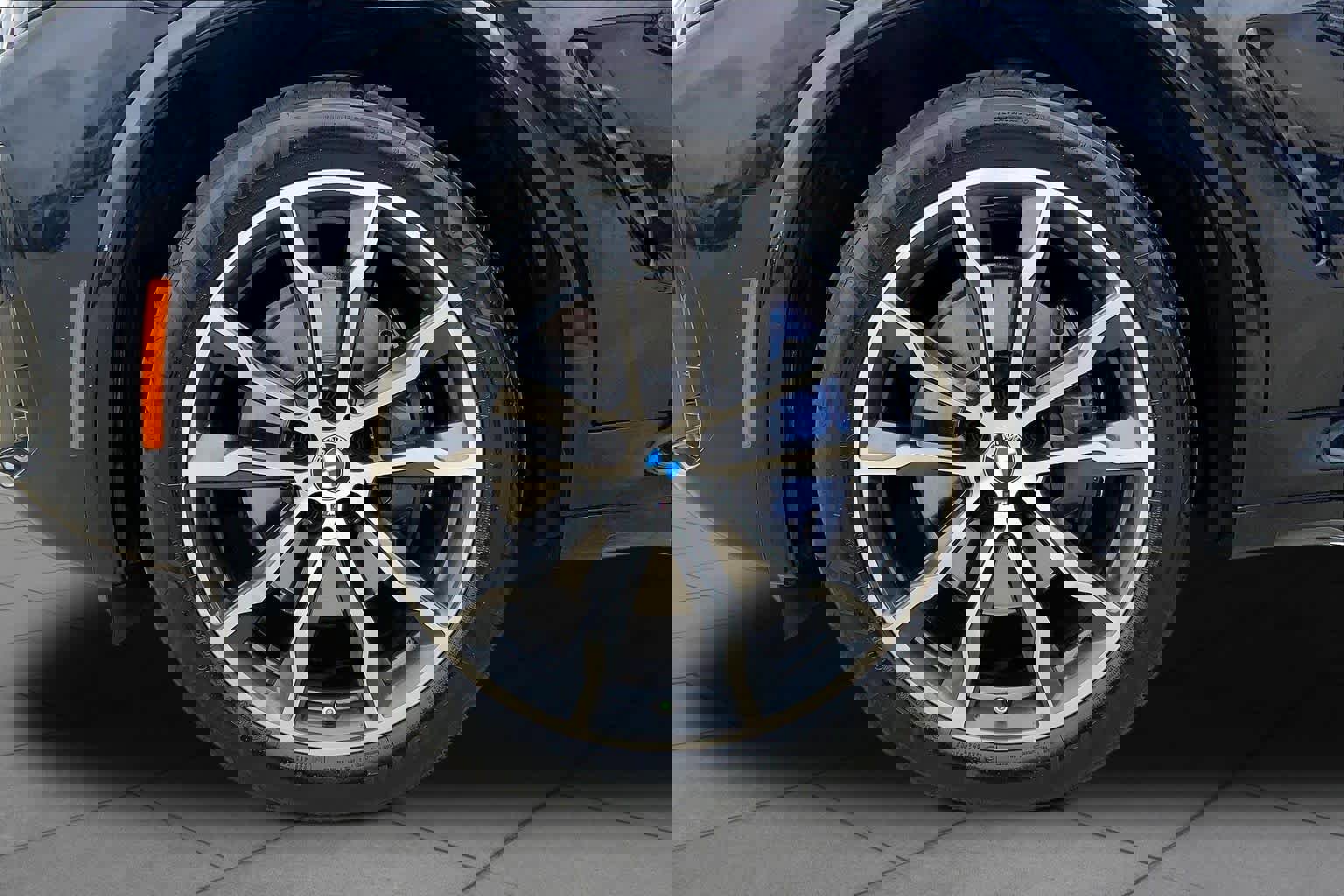 Used 2023 BMW X4 M40i w/ Premium Package image 10