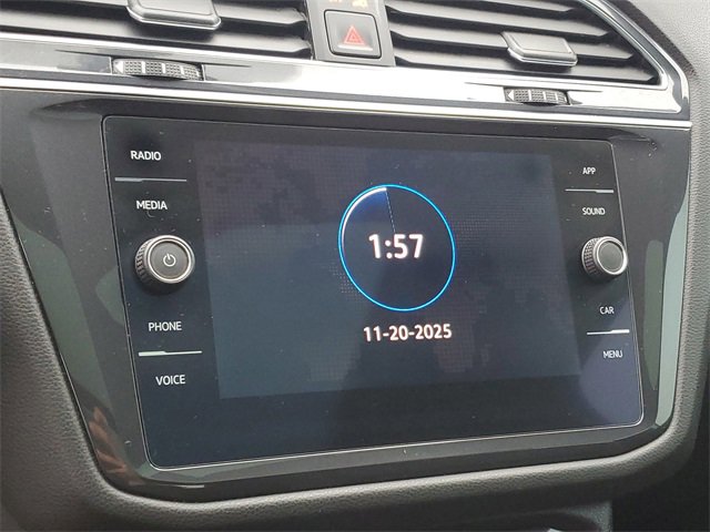 Used 2021 Volkswagen Tiguan SE R-Line image 17