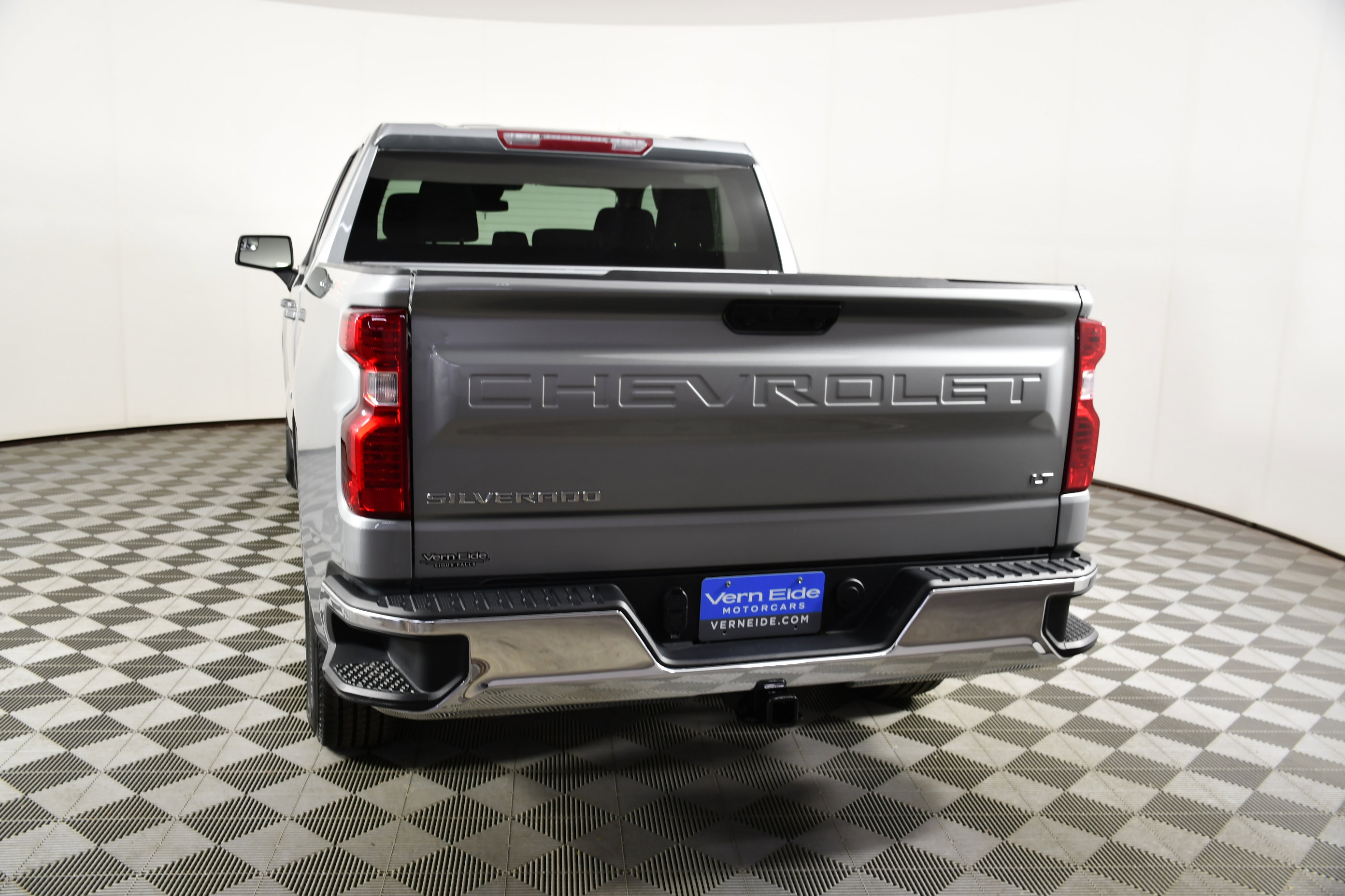 Used 2025 Chevrolet Silverado 1500 LT image 7