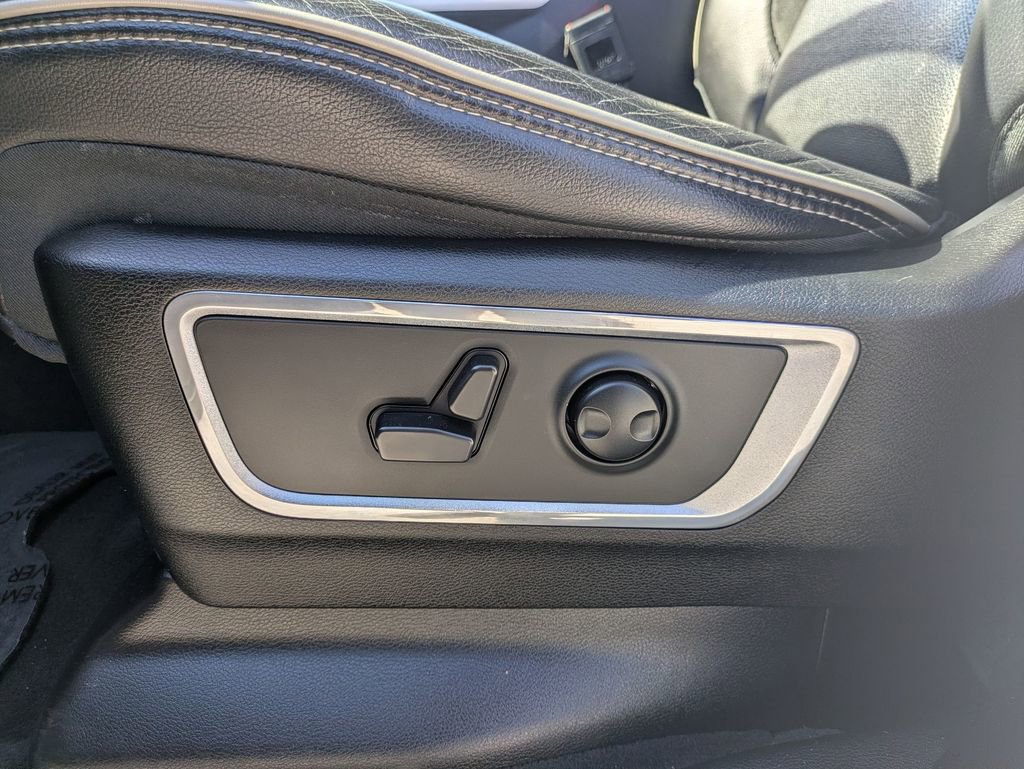 Used 2022 RAM 1500 Laramie image 14