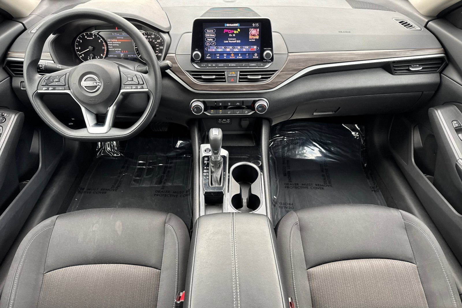 Used 2024 Nissan Altima 2.5 SV image 15