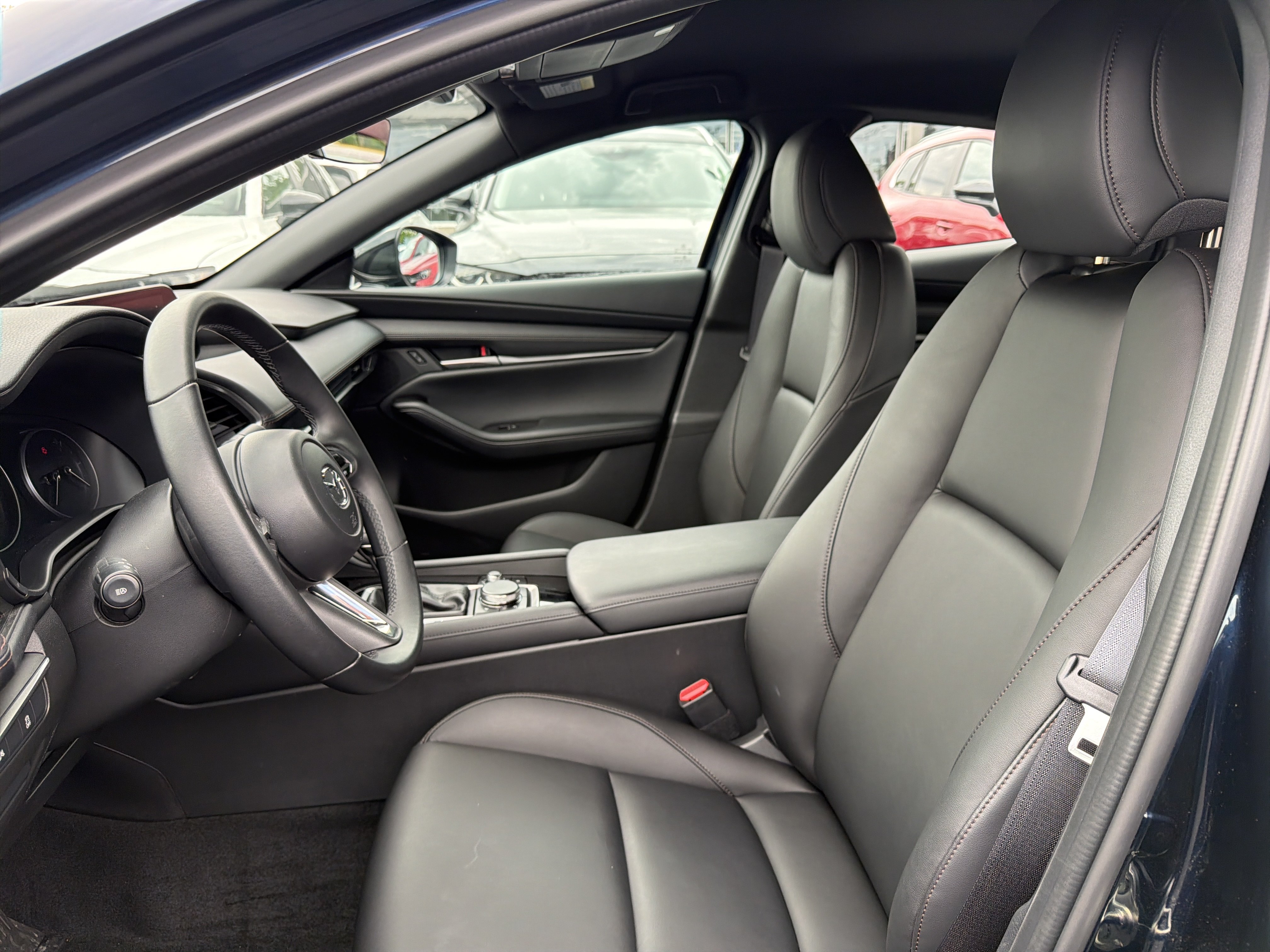 Used 2024 MAZDA MAZDA3 s FWD image 9
