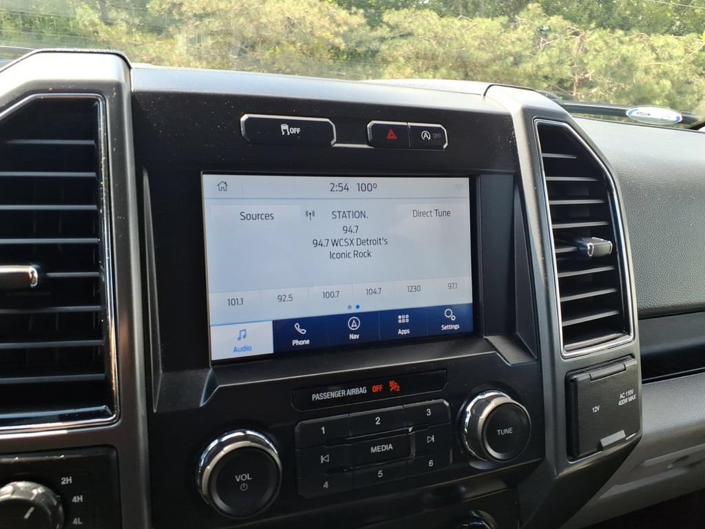 Used 2020 Ford F150 XLT w/ Equipment Group 302A Luxury AWD/4WD image 17