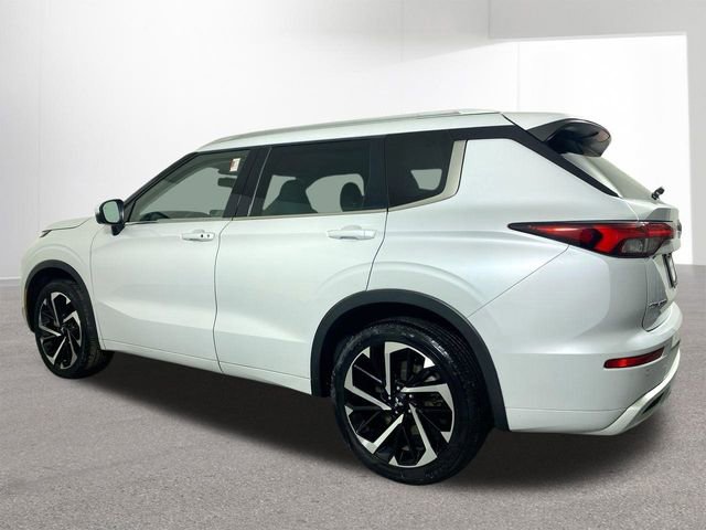 Used 2023 Mitsubishi Outlander SEL image 30
