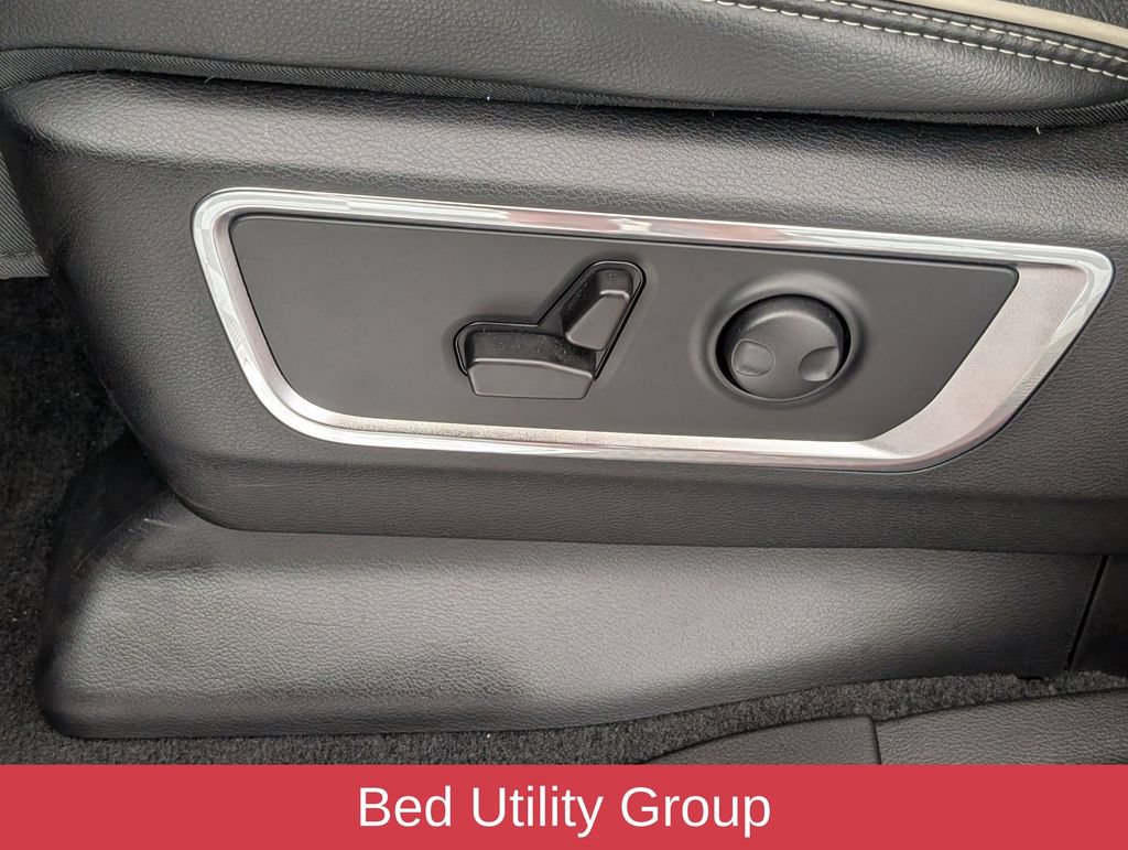 Used 2025 RAM 1500 Laramie w/ Night Edition AWD/4WD image 14