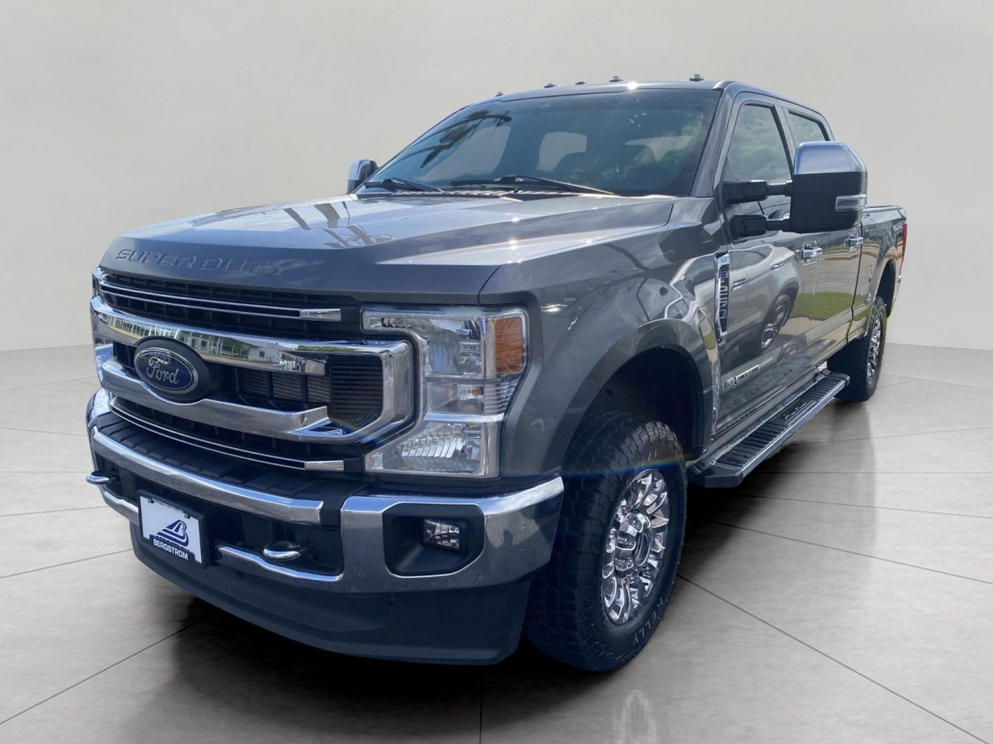 Certified 2022 Ford F250 XLT w/ XLT Premium Package AWD/4WD image 7