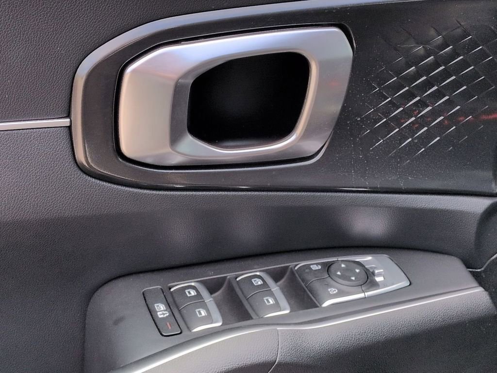 Certified 2021 Kia Sorento S FWD image 24