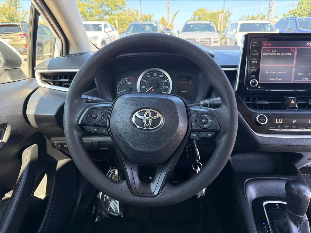 Used 2021 Toyota Corolla LE FWD image 14