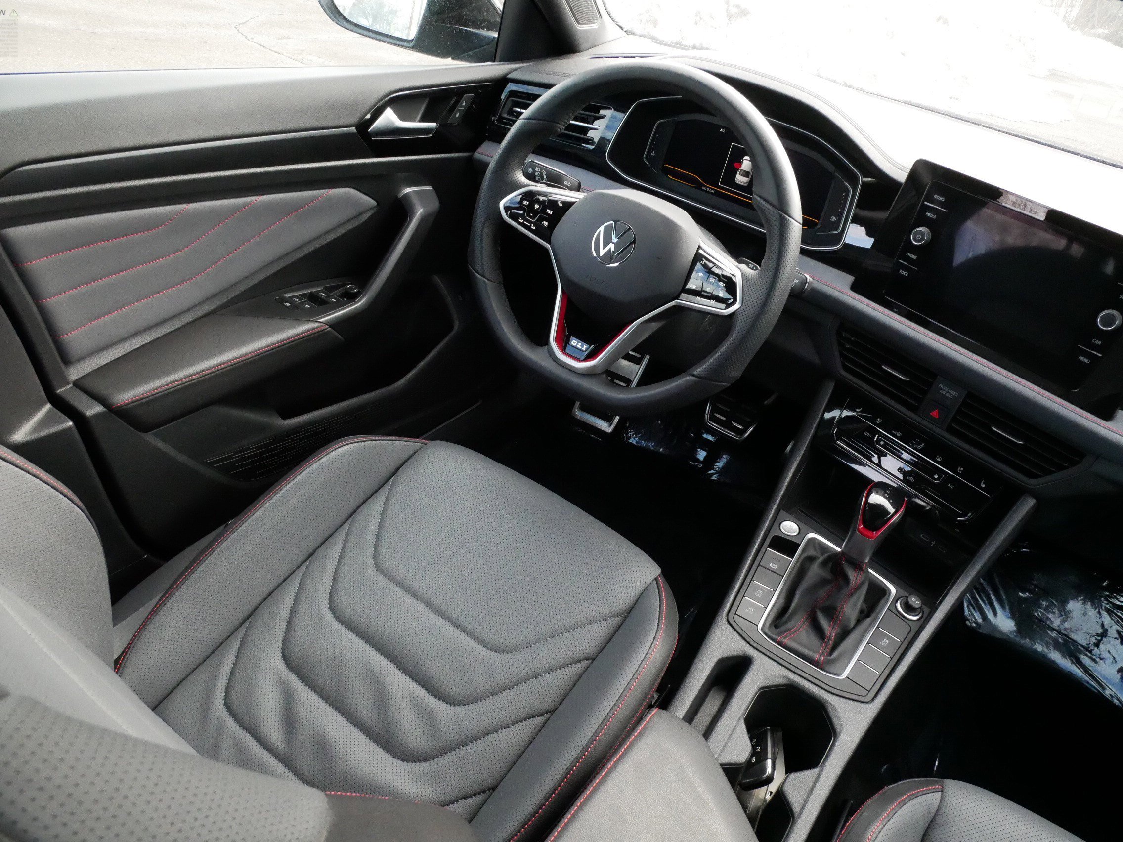 Certified 2025 Volkswagen Jetta GLI Autobahn image 9