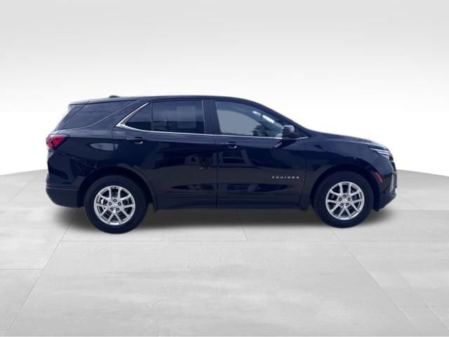 Used 2023 Chevrolet Equinox LT w/ Driver Convenience Package AWD/4WD image 4