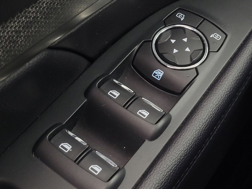 Used 2018 Ford Explorer XLT w/ Equipment Group 202A image 27