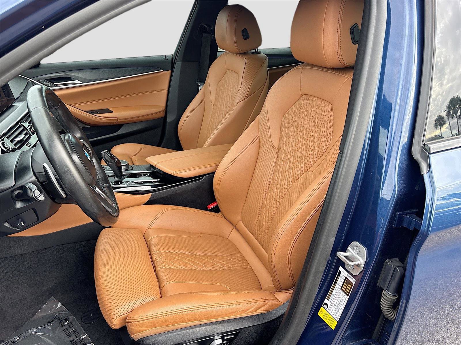Used 2021 BMW 530i image 24