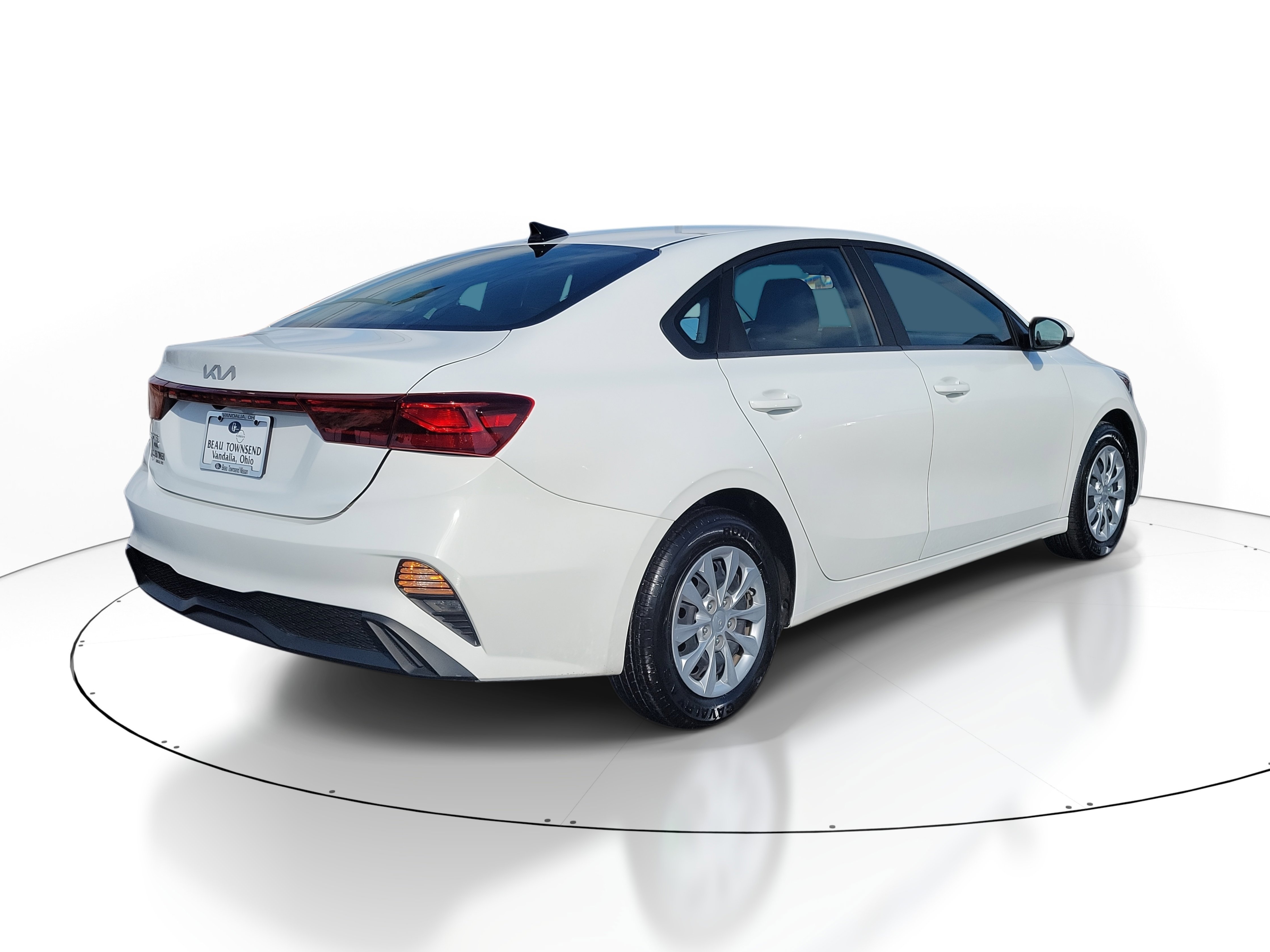 Used 2024 Kia Forte LX image 4