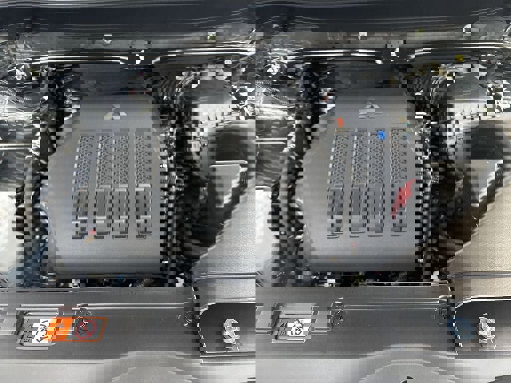 New 2025 Mitsubishi Eclipse Cross SEL image 16