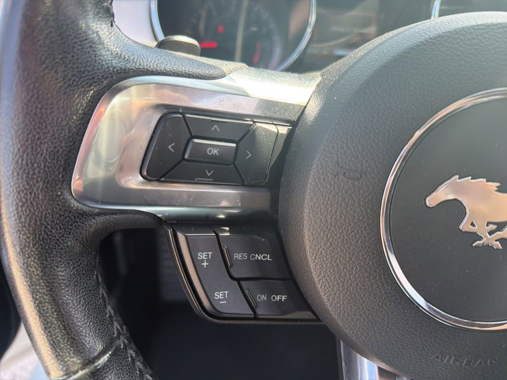 Used 2017 Ford Mustang Premium image 18