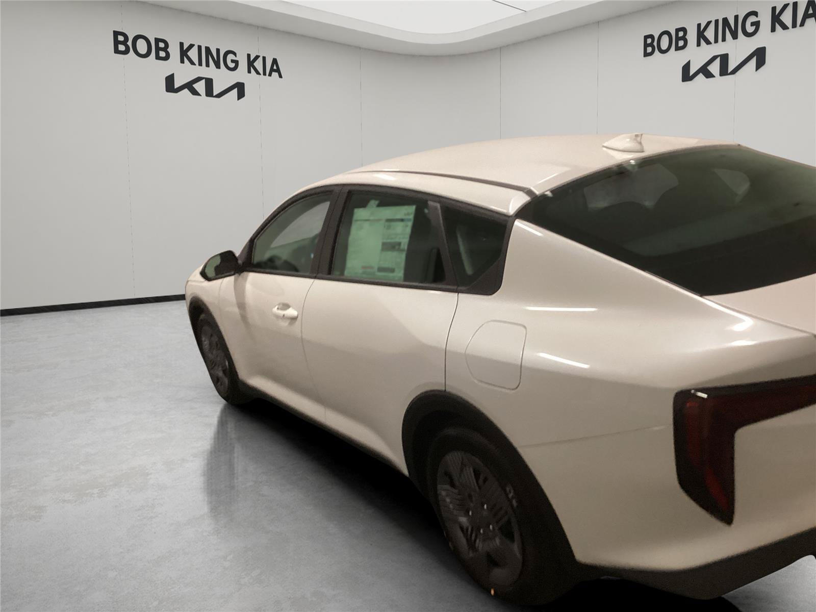 New 2026 Kia K4 FWD image 3