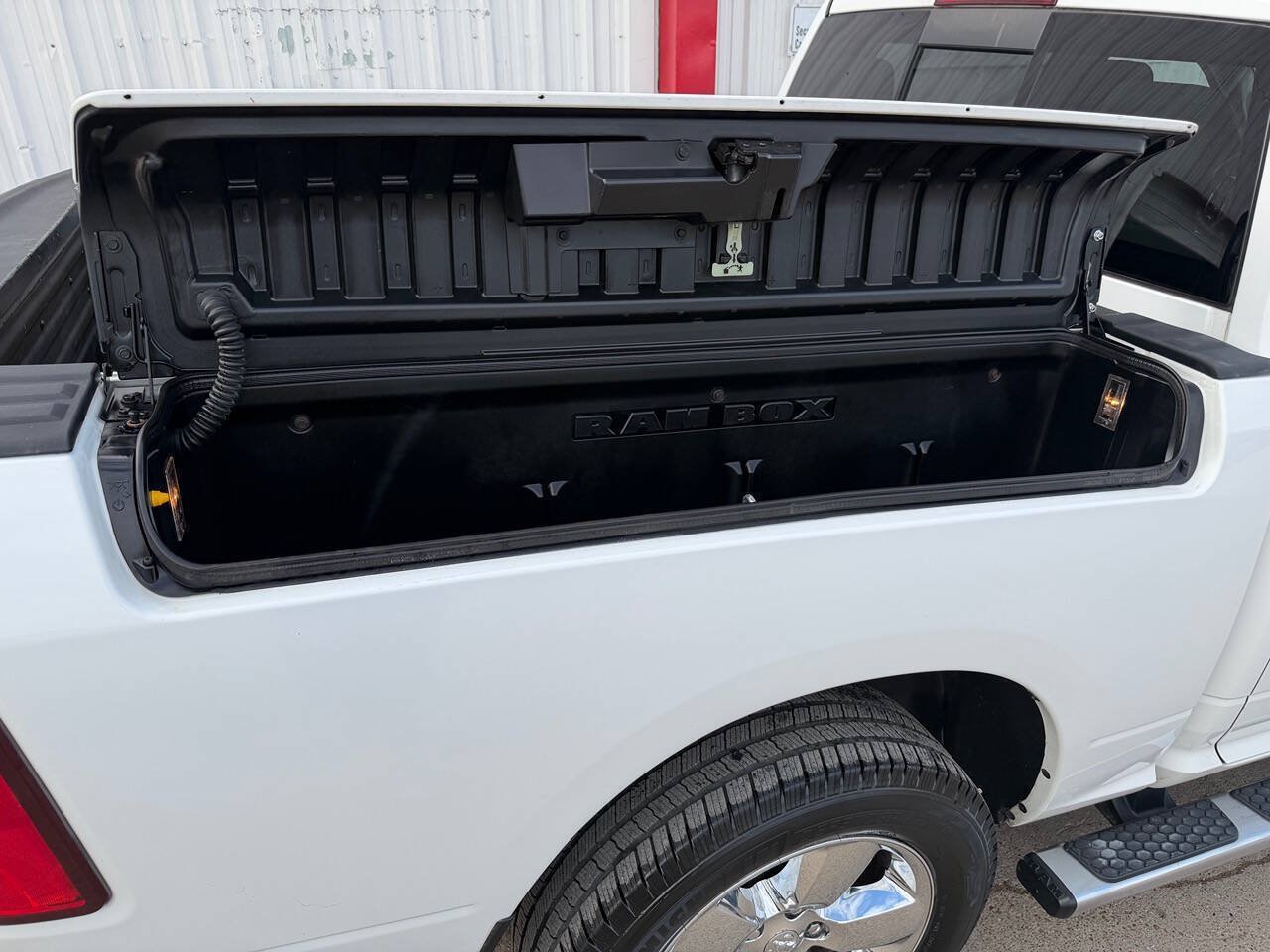 Used 2015 RAM 1500 Lone Star RWD image 11