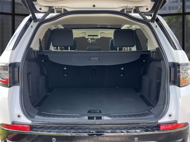 Certified 2024 Land Rover Discovery Sport S image 17