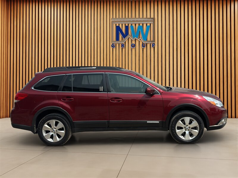 Used 2012 Subaru Outback 3.6R Limited AWD/4WD image 22