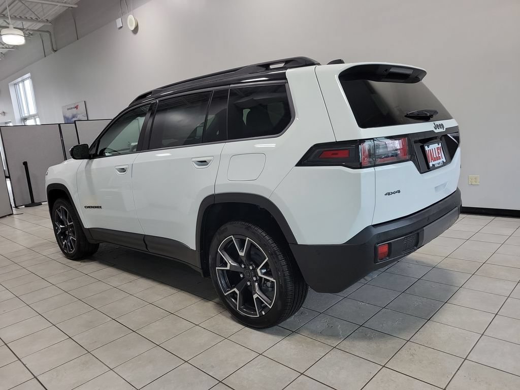 New 2026 Jeep Cherokee Overland w/ Trailer Tow Group AWD/4WD image 5