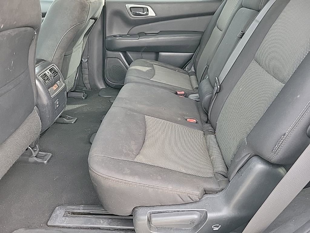 Used 2018 Nissan Pathfinder S FWD image 12