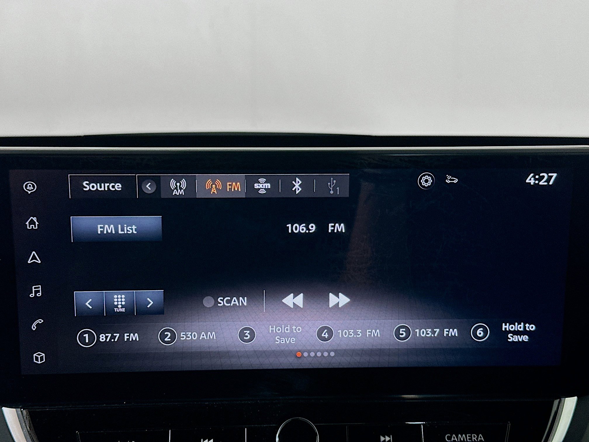 Used 2024 Nissan Altima 2.5 SV w/ SV Premium Package image 19