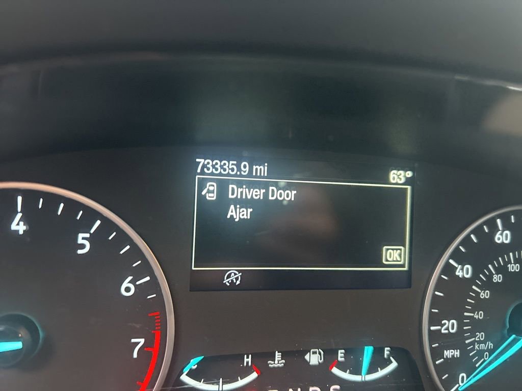 Used 2018 Ford EcoSport Titanium FWD image 3