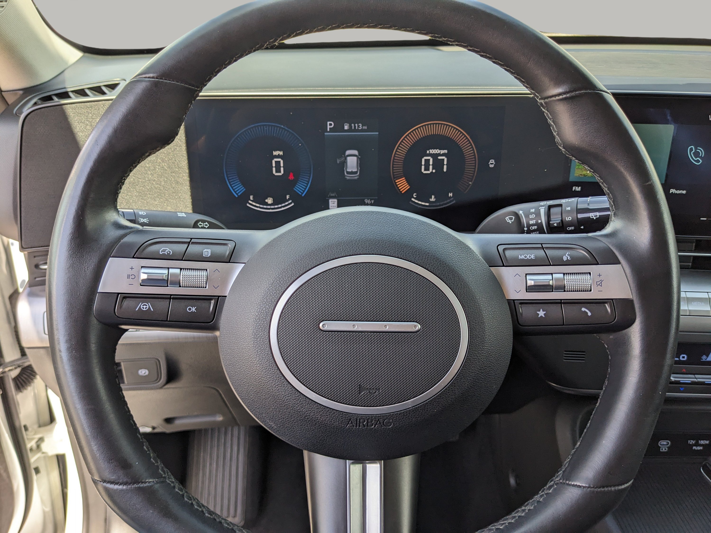 Used 2025 Hyundai Kona SEL FWD image 32
