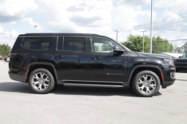 Used 2022 Jeep Wagoneer Series II RWD image 6