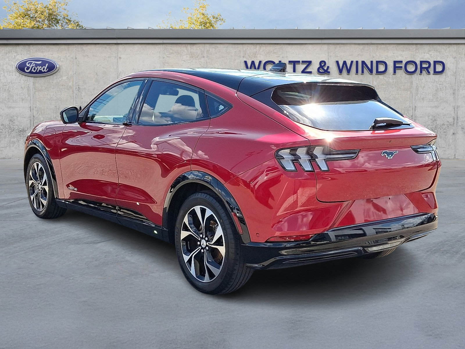 Used 2023 Ford Mustang Mach-E Premium AWD/4WD image 4