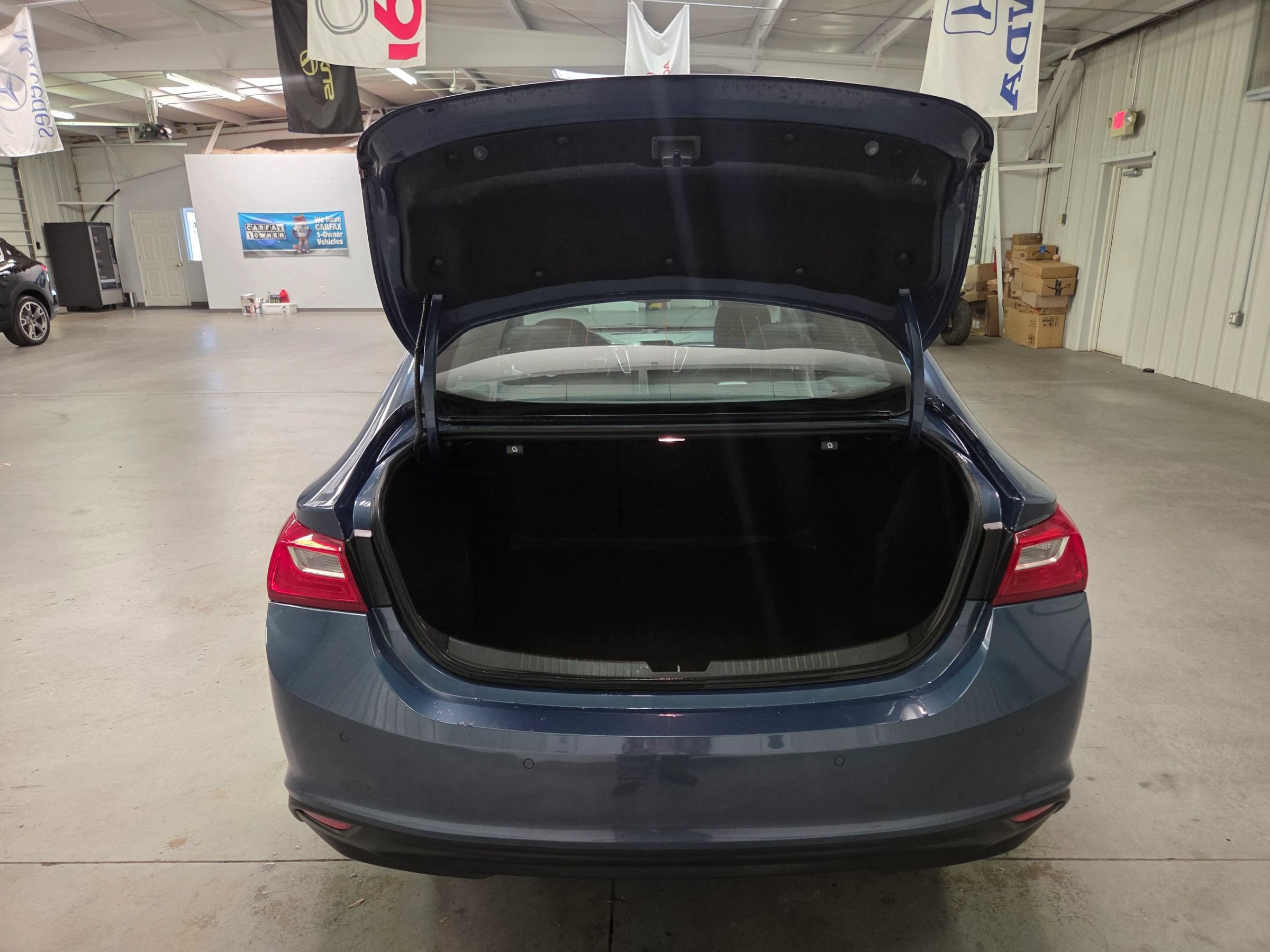 Used 2024 Chevrolet Malibu LS FWD image 32