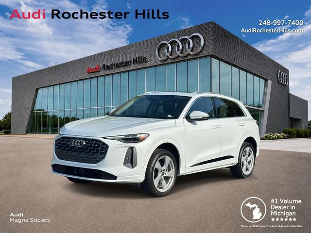 Used 2025 Audi Q5 Premium Plus w/ Premium Plus AWD/4WD image 1
