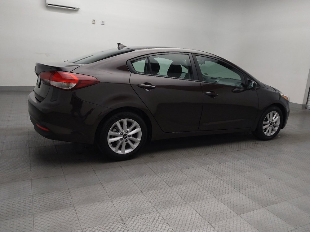 Used 2017 Kia Forte LX w/ LX Popular Package image 10