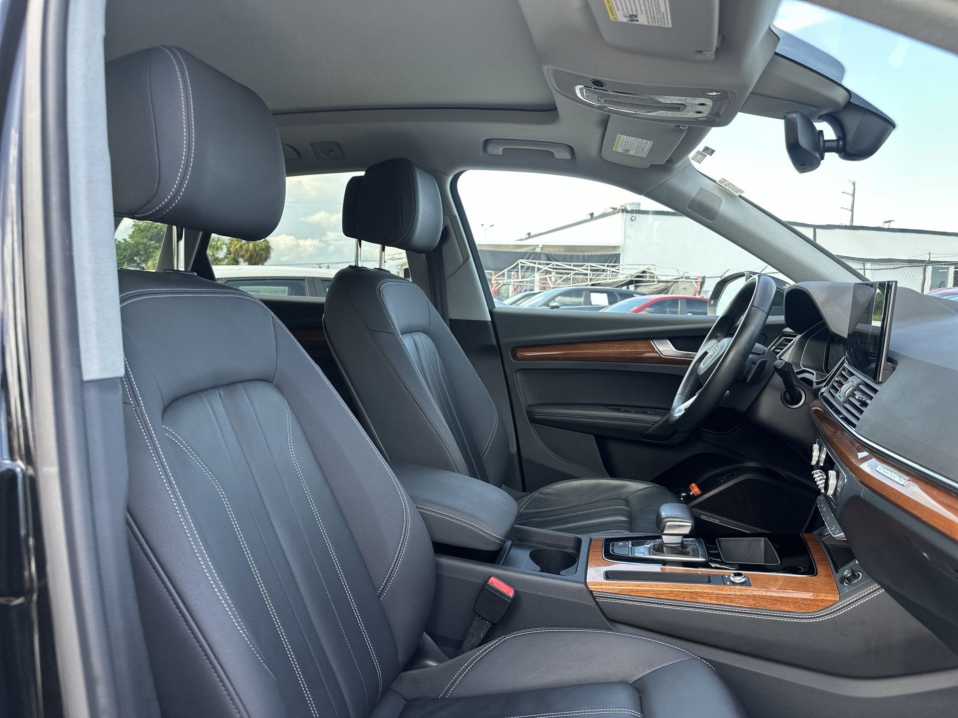 Used 2023 Audi Q5 2.0T Premium Plus w/ Premium Plus Package AWD/4WD image 24