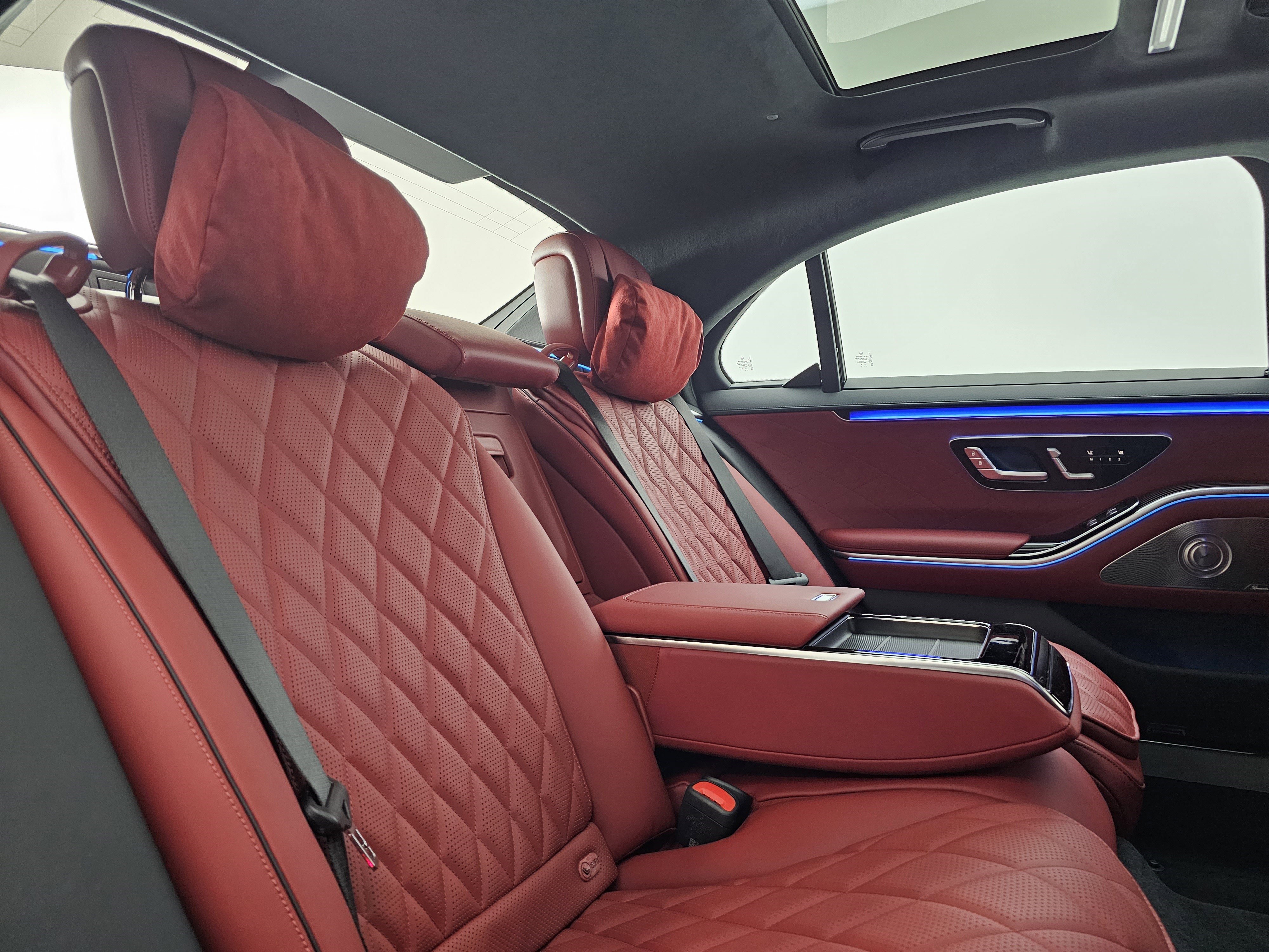 New 2026 Mercedes-Benz S 580 4MATIC Sedan image 25