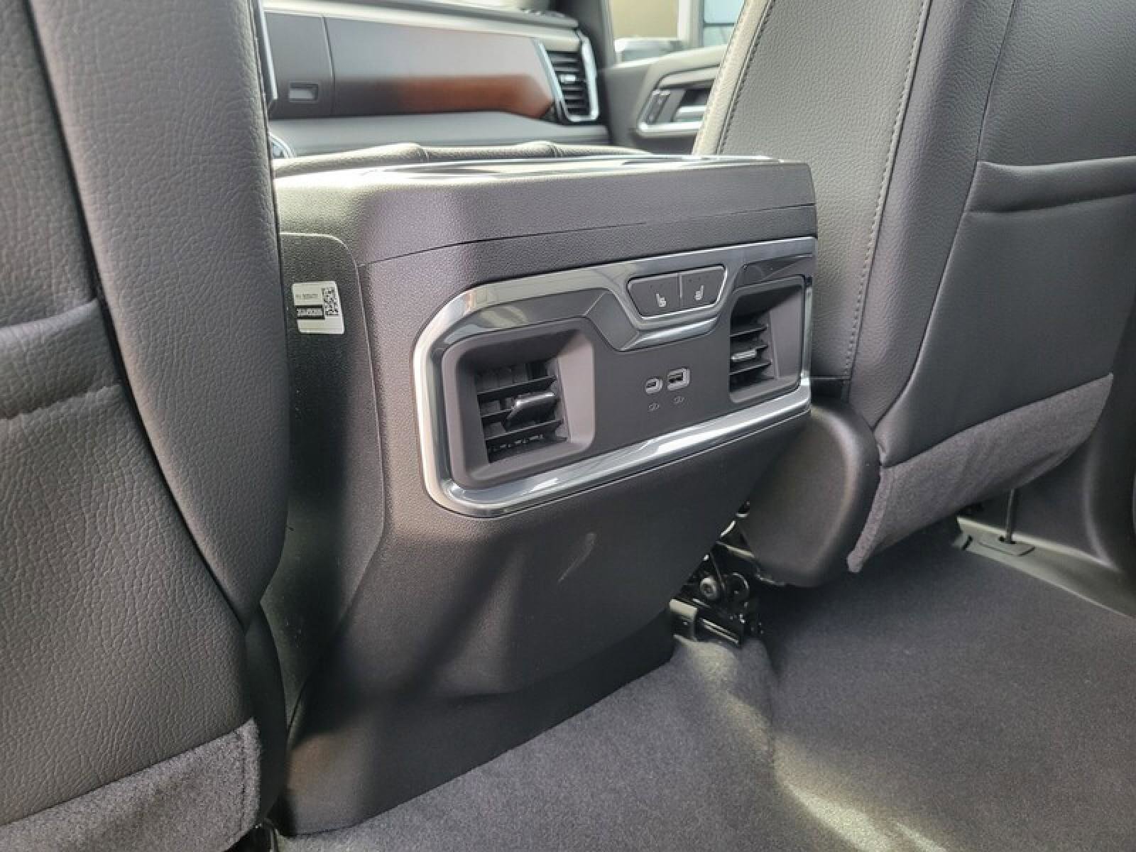 New 2026 GMC Sierra 3500 Denali w/ Denali Reserve Package image 29