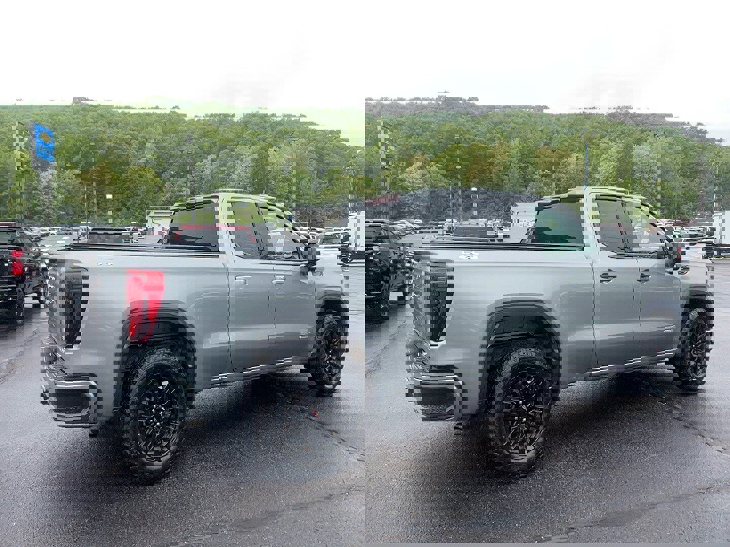 Used 2023 GMC Sierra 1500 Elevation image 5