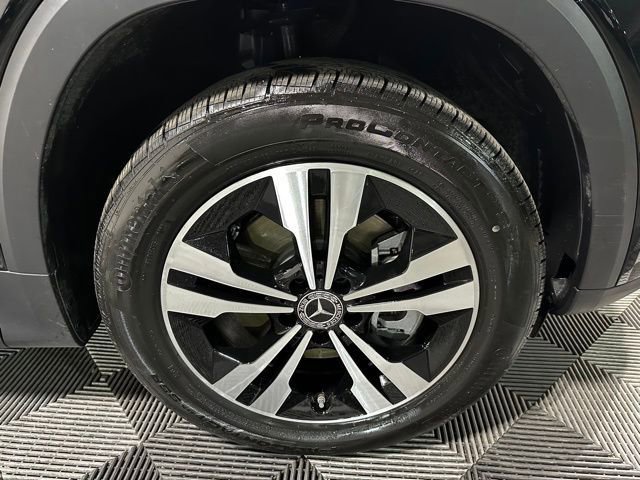 Used 2025 Mercedes-Benz GLB 250 4MATIC image 9