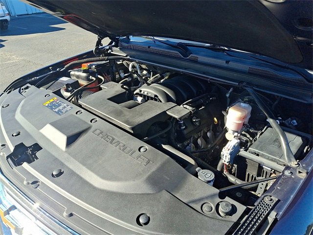 Used 2020 Chevrolet Suburban Premier image 28