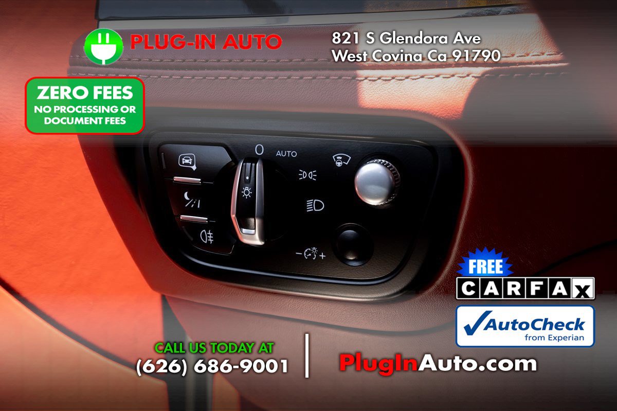 Used 2018 Bentley Bentayga AWD/4WD image 27