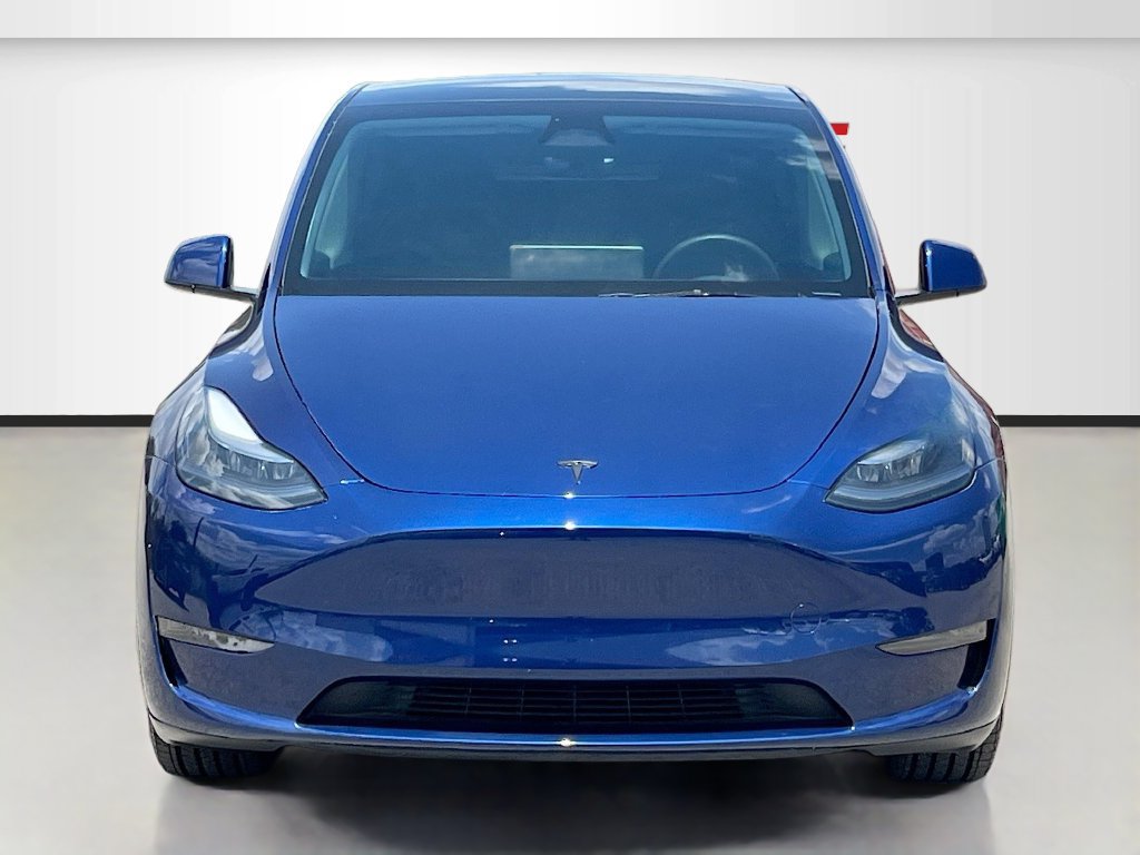 Used 2025 Tesla Model Y Long Range RWD image 2
