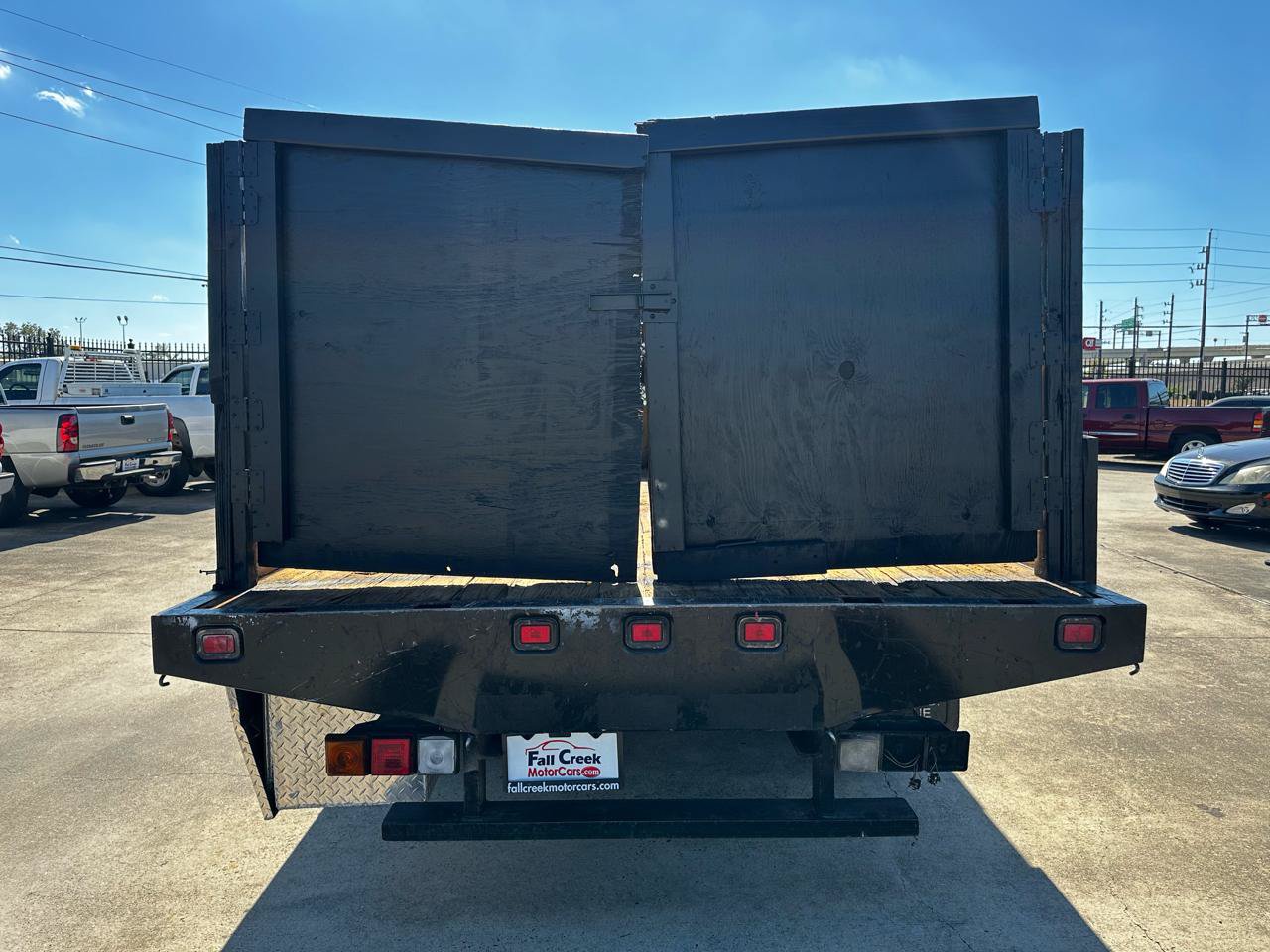 Used 2004 Chevrolet Silverado 3500 2WD Regular Cab w/ Heavy-Duty Power Package image 4