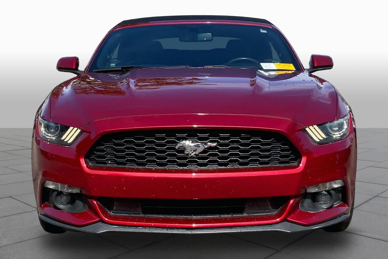 Used 2015 Ford Mustang Convertible w/ Equipment Group 051A RWD image 3