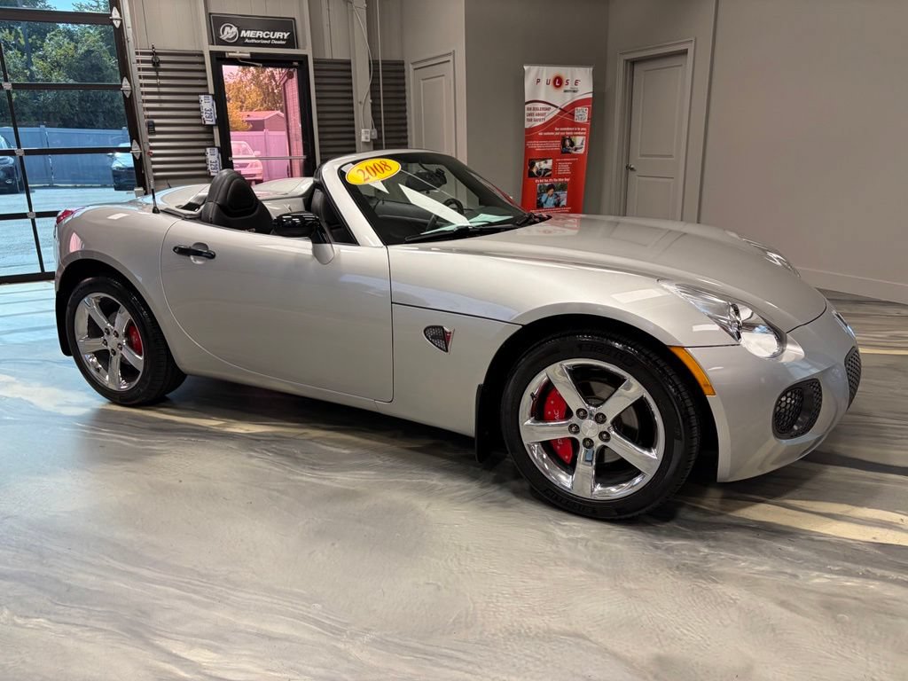 Used 2008 Pontiac Solstice GXP w/ Premium Package RWD image 23