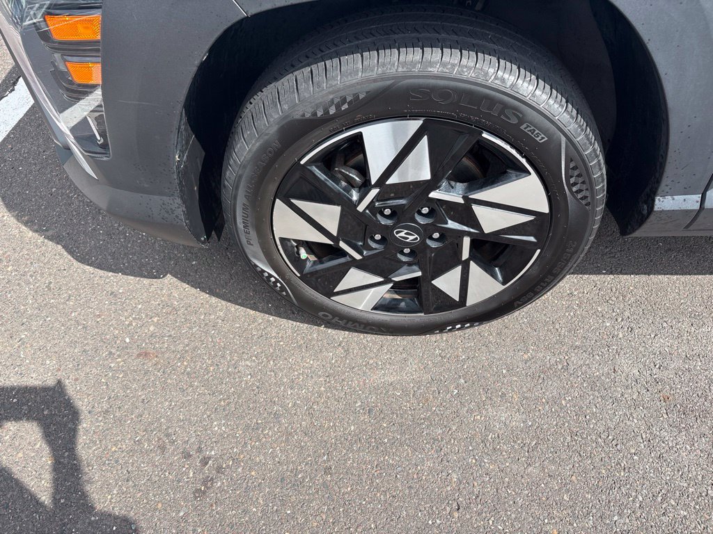 Certified 2024 Hyundai Kona SEL w/ Convenience Package AWD/4WD image 4