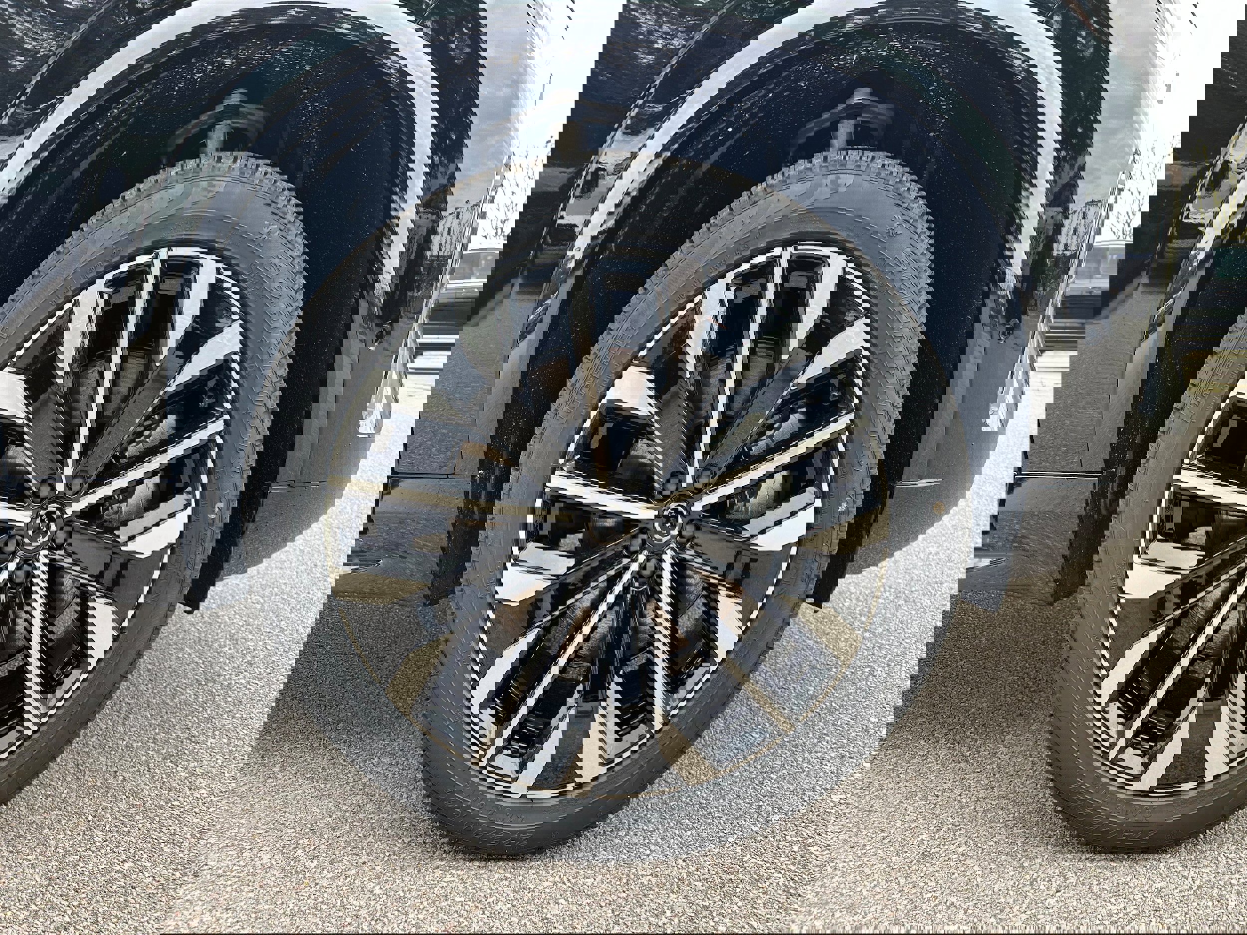 New 2025 Volvo XC90 T8 Plus w/ Protection Package Premier image 7