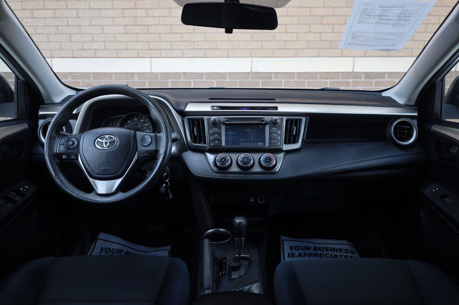 Used 2015 Toyota RAV4 LE FWD image 29