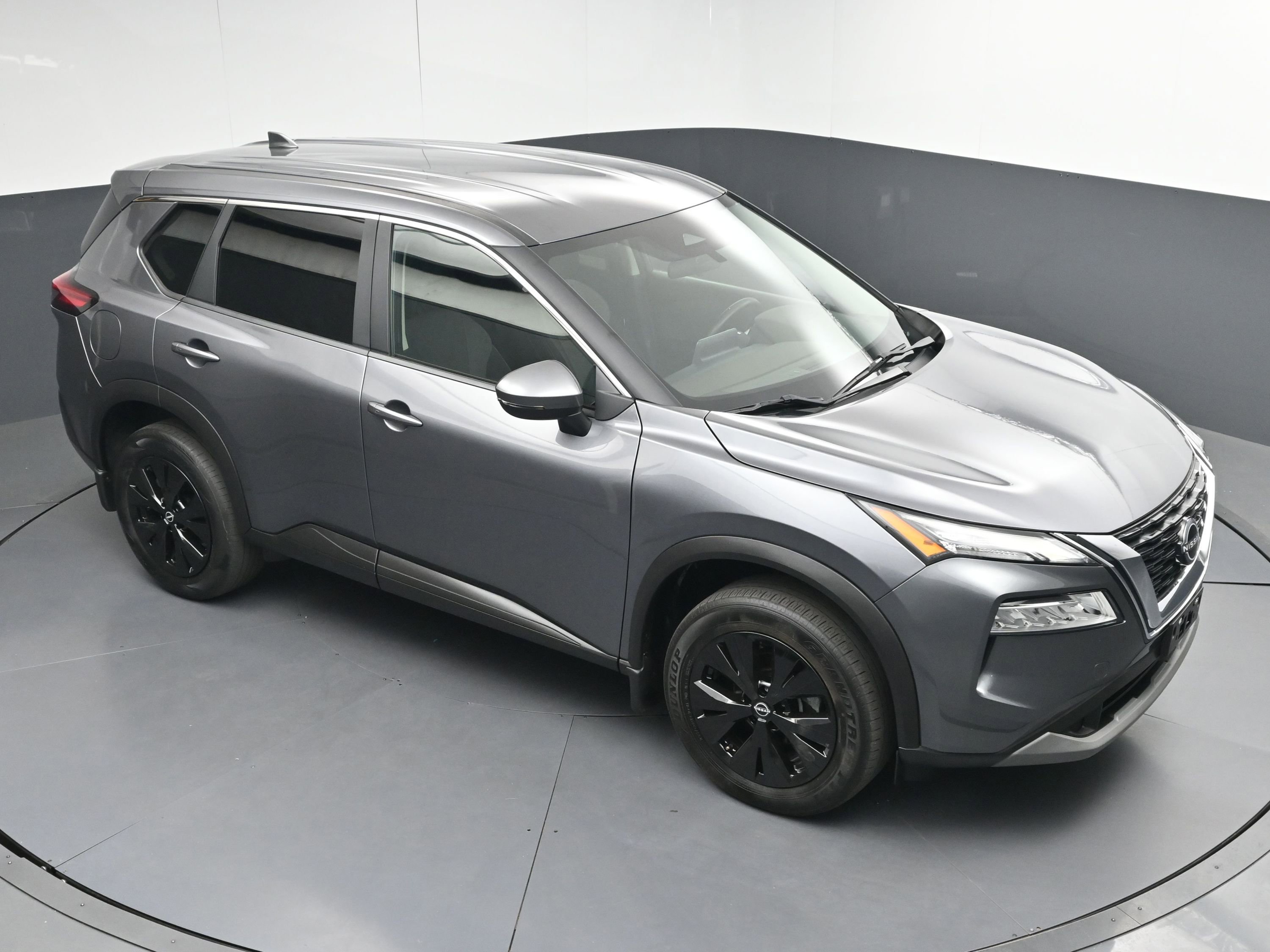 Certified 2023 Nissan Rogue SV image 33